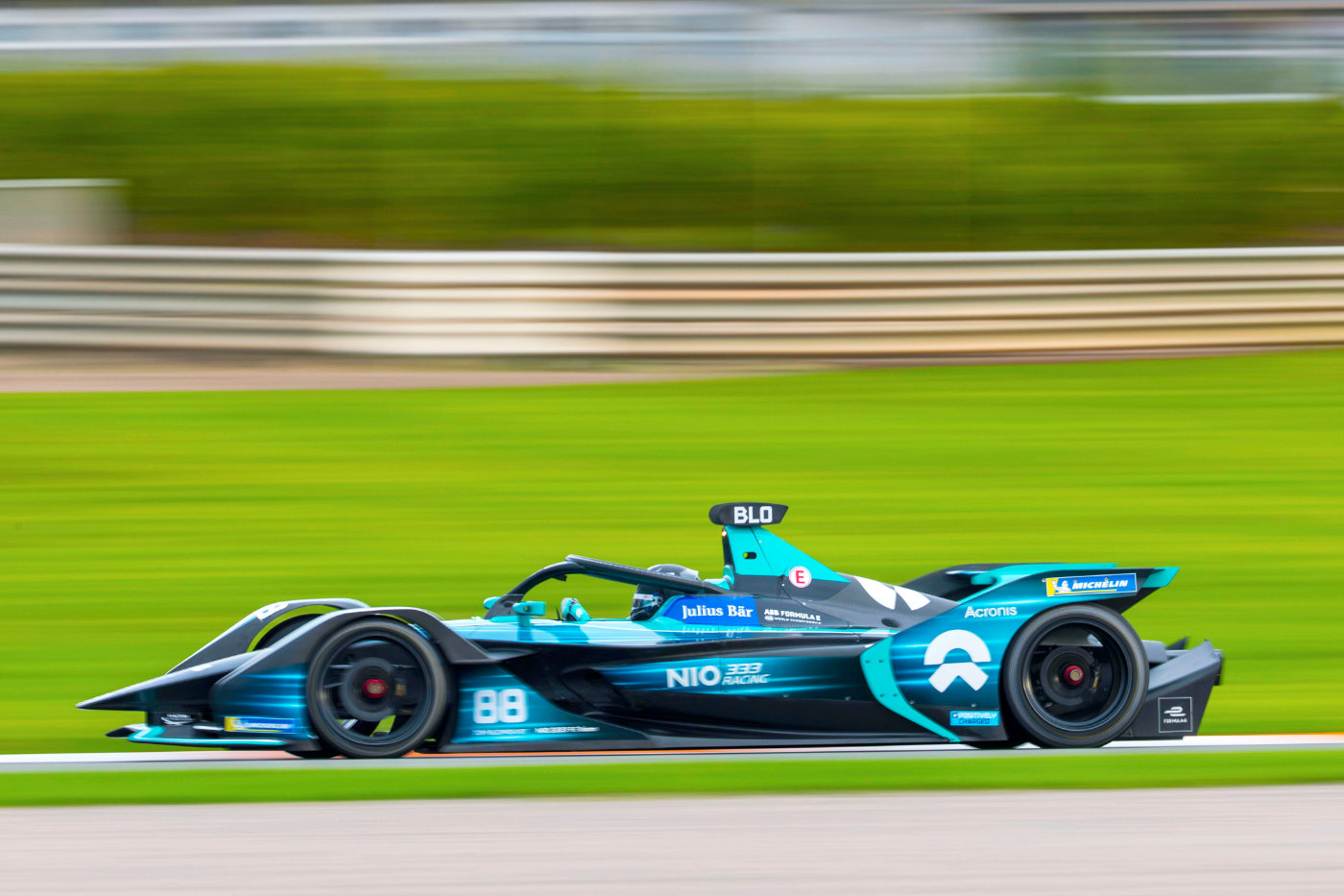 NIO333FE车队顺利完成第七赛季季前测试,成绩稳步提升!